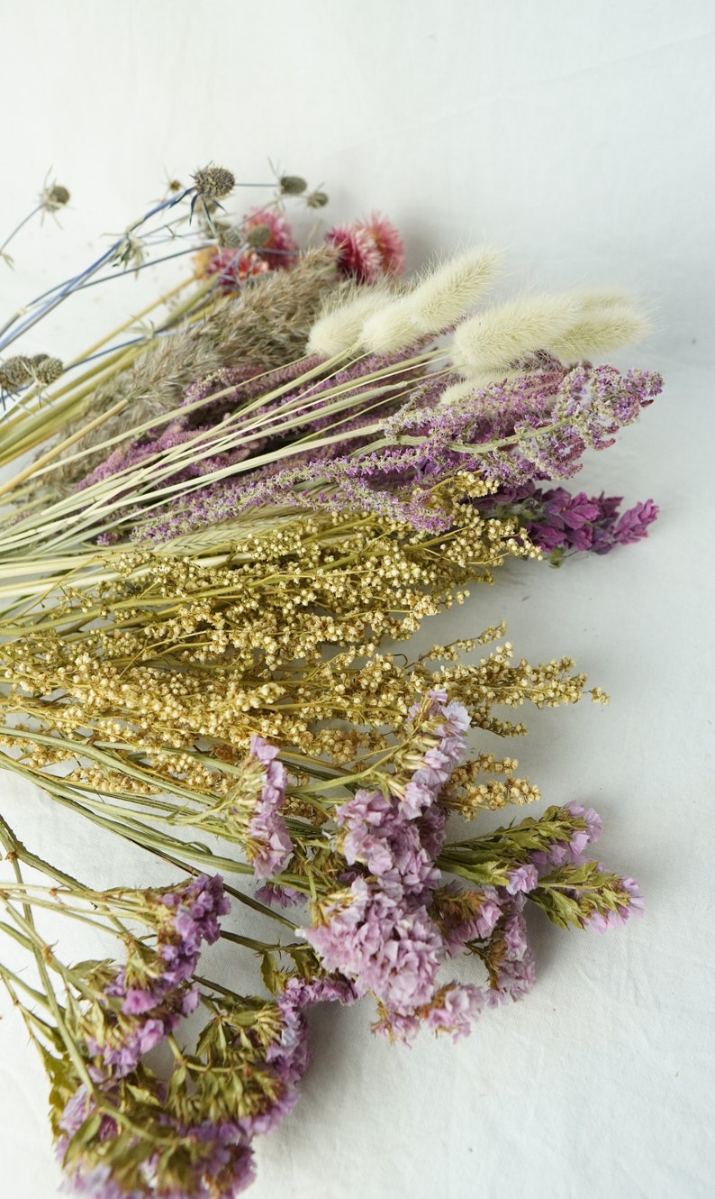 Dried flower bouquet