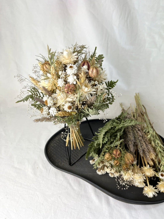 Cream Dried Flower Bouquet