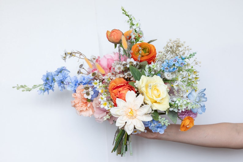 Summer wedding bridal bouquet